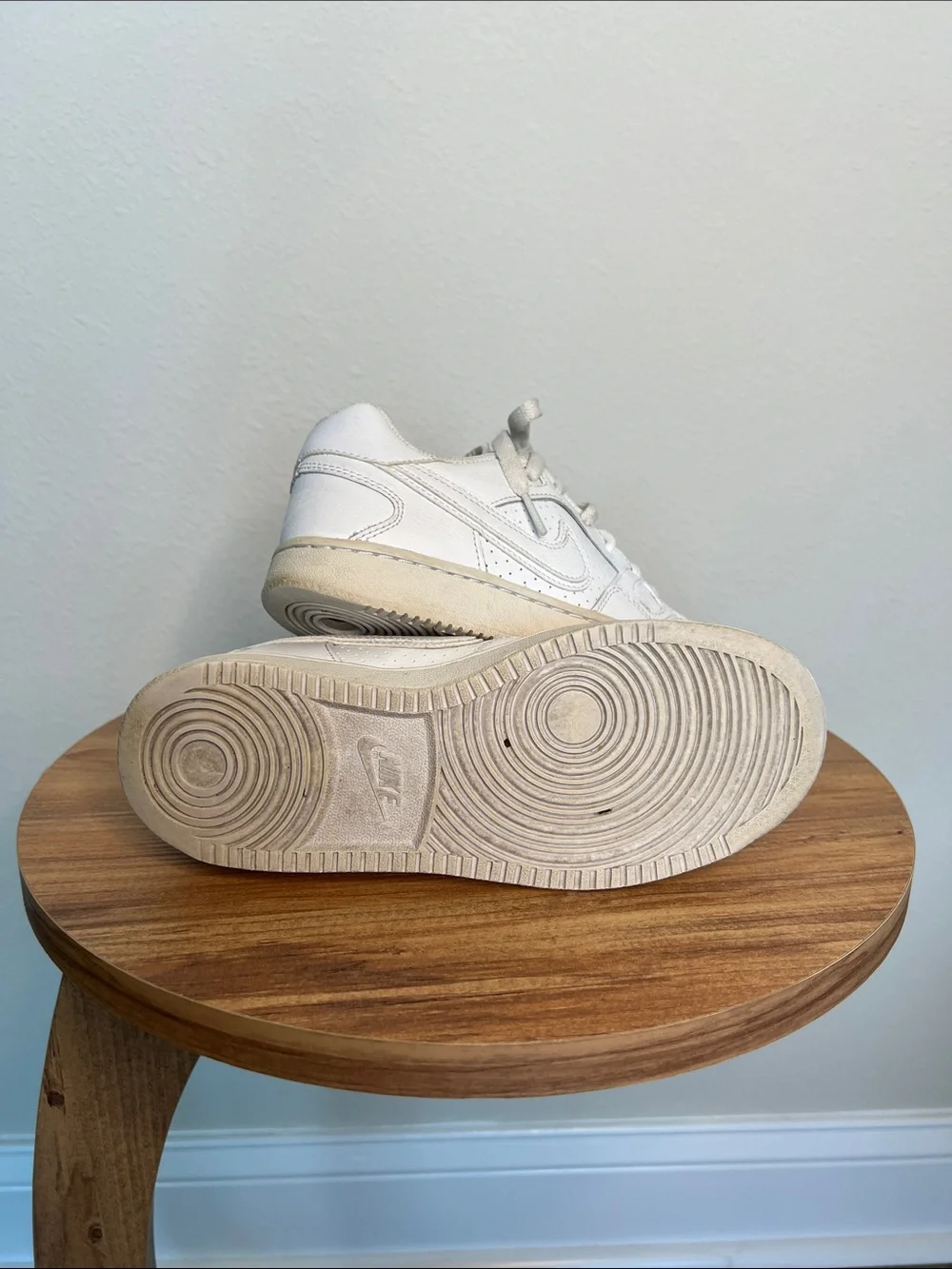 Nike Kids White Leather Low-Top Sneakers